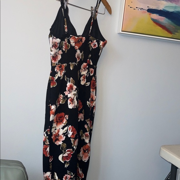 Black Floral Midi Dress with Rose Print - Picture 4 of 6